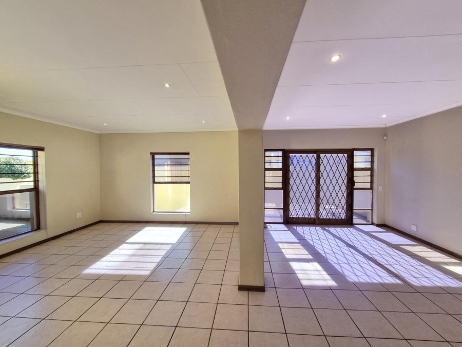 3 Bedroom Property for Sale in Sandbaai Western Cape